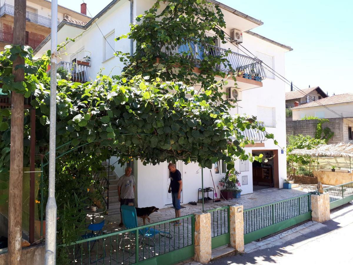 טרוגיר Apartments Luki מראה חיצוני תמונה