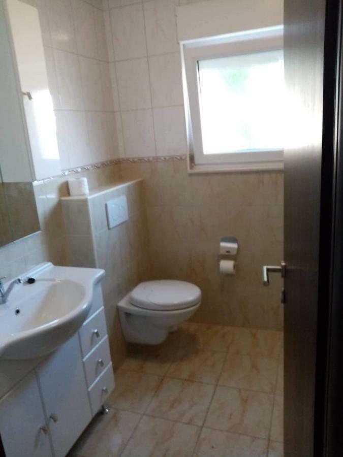טרוגיר Apartments Luki מראה חיצוני תמונה